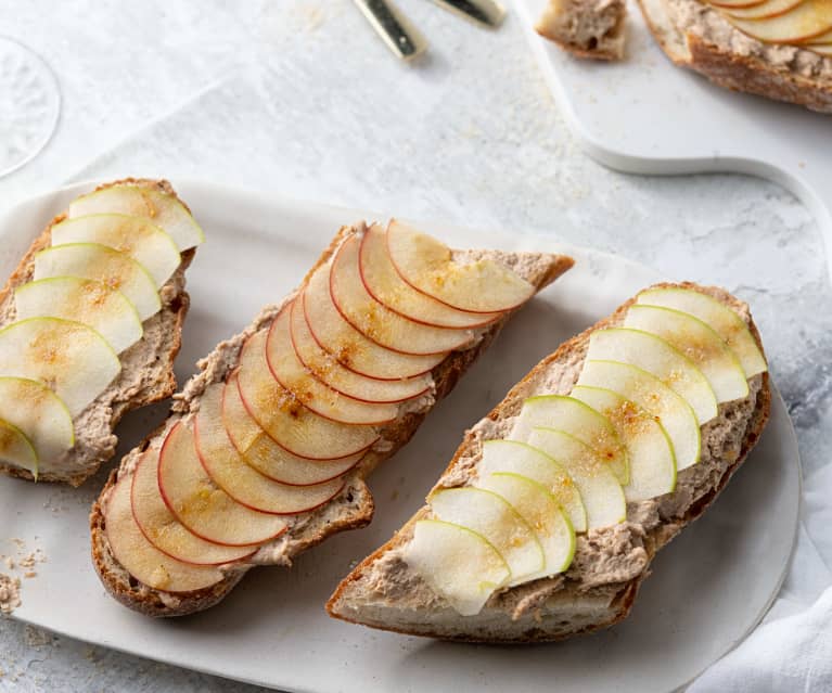 Duck Pâté and Caramelised Apple on Toasted Baguette (TM6)