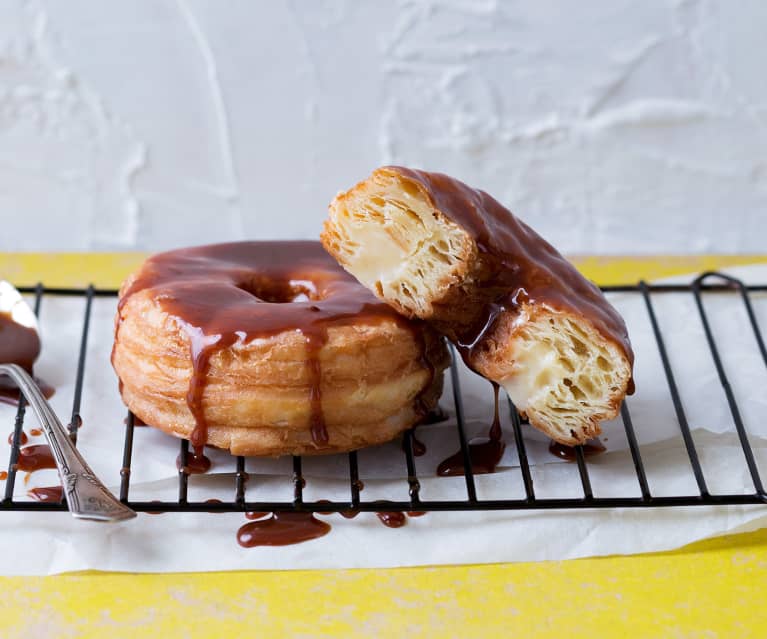 Cronuts con salsa de toffelate