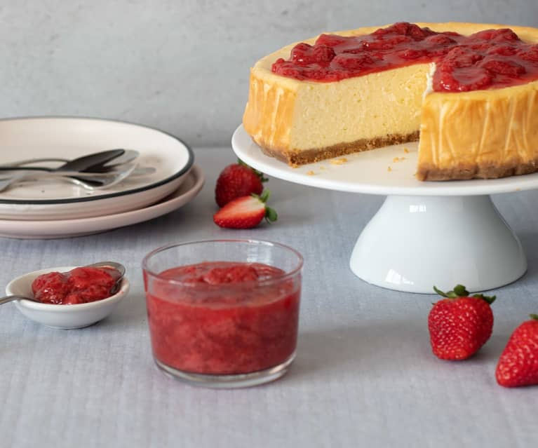 New York-style cheesecake med jordbærsauce