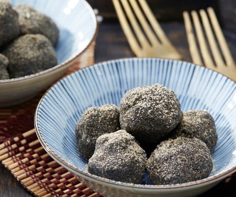 Sesame Balls