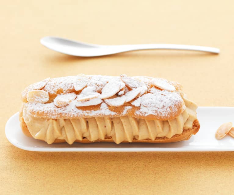 Eclairs à la pistache et fève tonka - Cookidoo® – the official Thermomix®  recipe platform