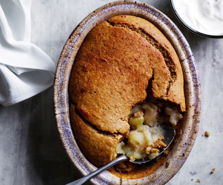 Apple sponge pudding