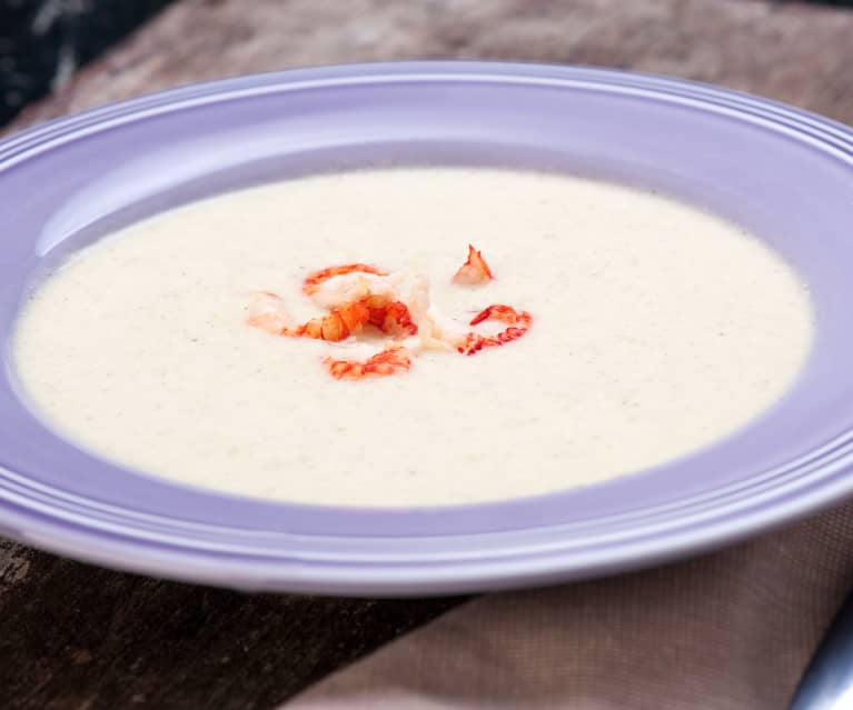 Rheinische Kartoffelsuppe mit Krabben