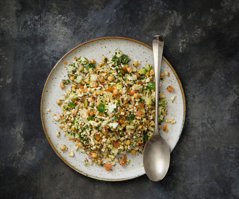 Raw cauliflower tabouli