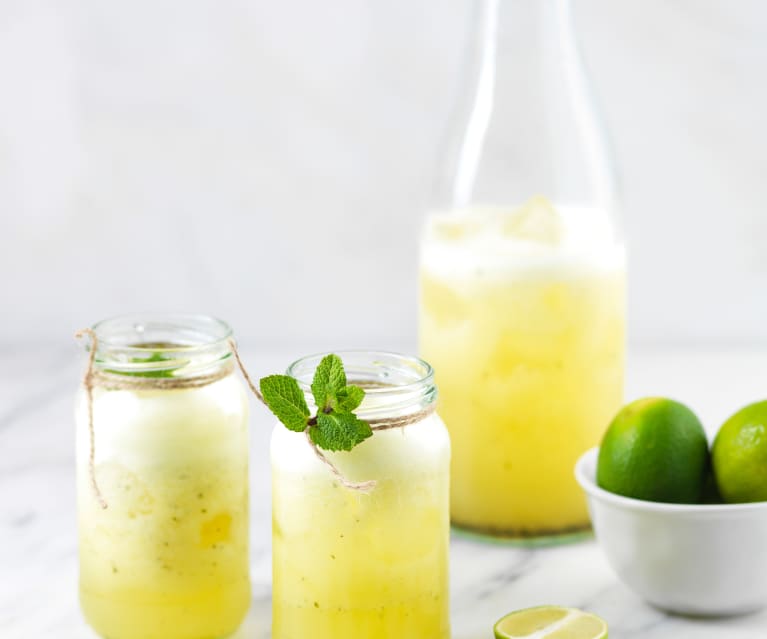 Mojito de ananás e hortelã