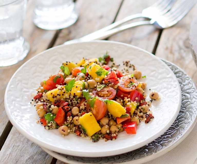 Salada de quinoa e manga