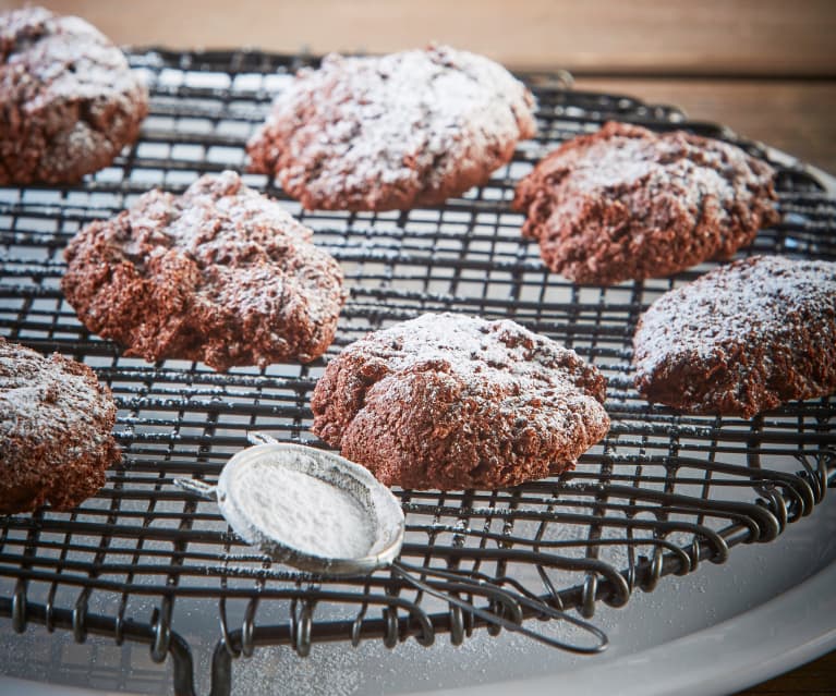 Galletas con chocolate y café