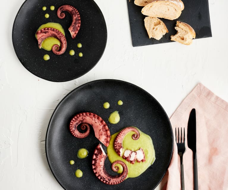 Pulpo con crema de calabacitas - Cookidoo® – das offizielle  Thermomix®-Rezept-Portal