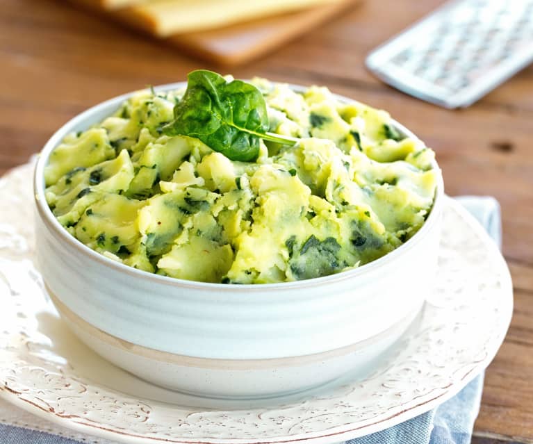 Puré de papas, espinaca y queso