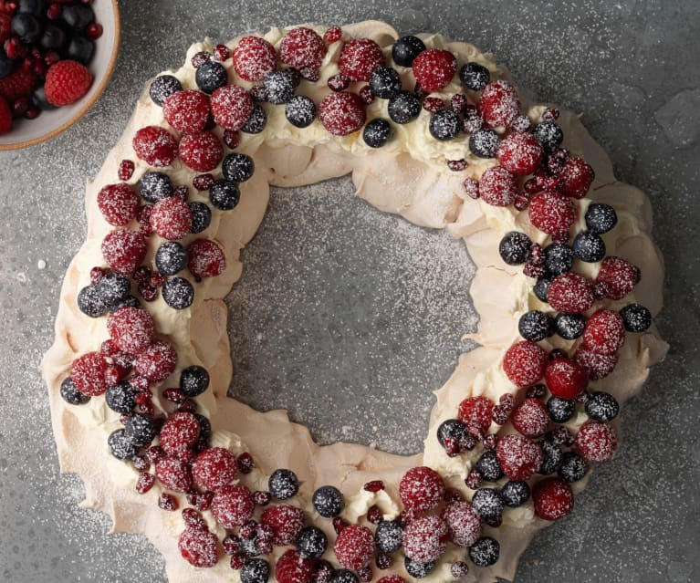 Berry Christmas Pavlova Wreath