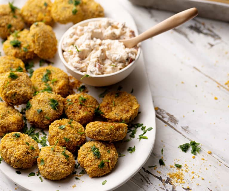 Nuggets de pollo con sojanesa de encurtidos