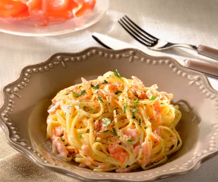 Linguine mit Lachs-Wodka-Rahm