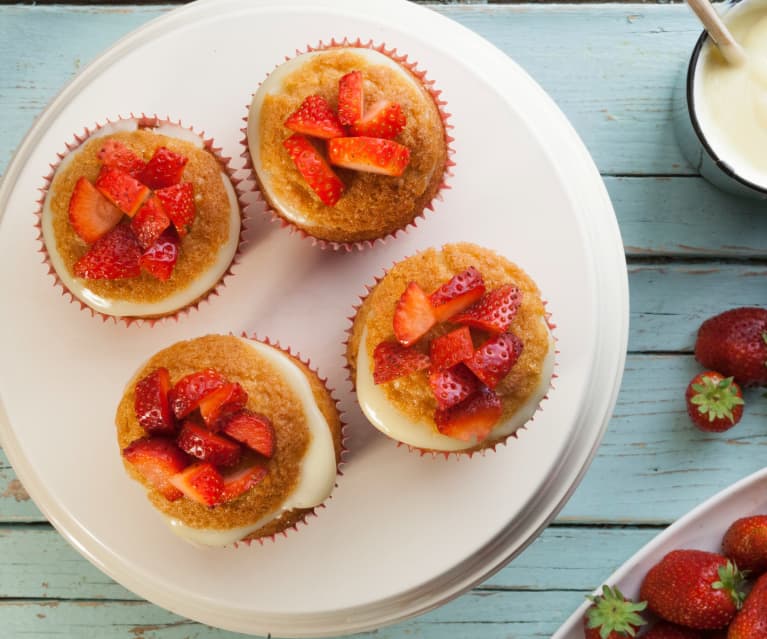 Cupcake con crema e fragole