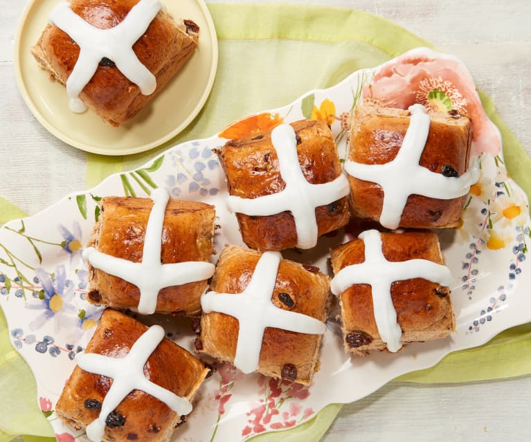 Hot cross buns перевод