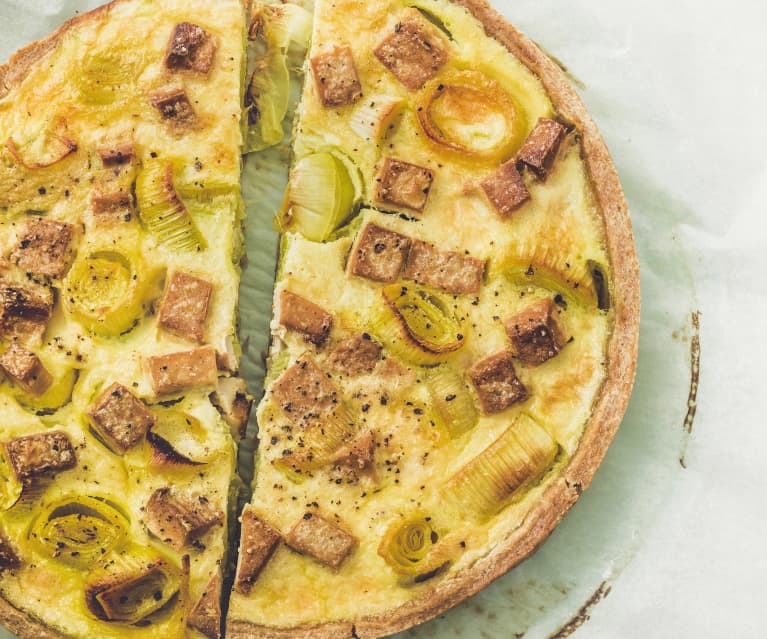 Tarte aux poireaux et tofu fumé