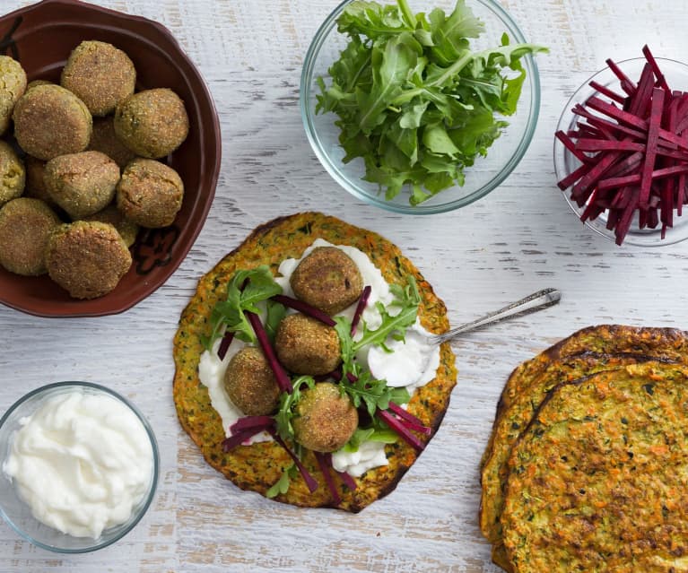 Tortilla med Zucchini og falafel