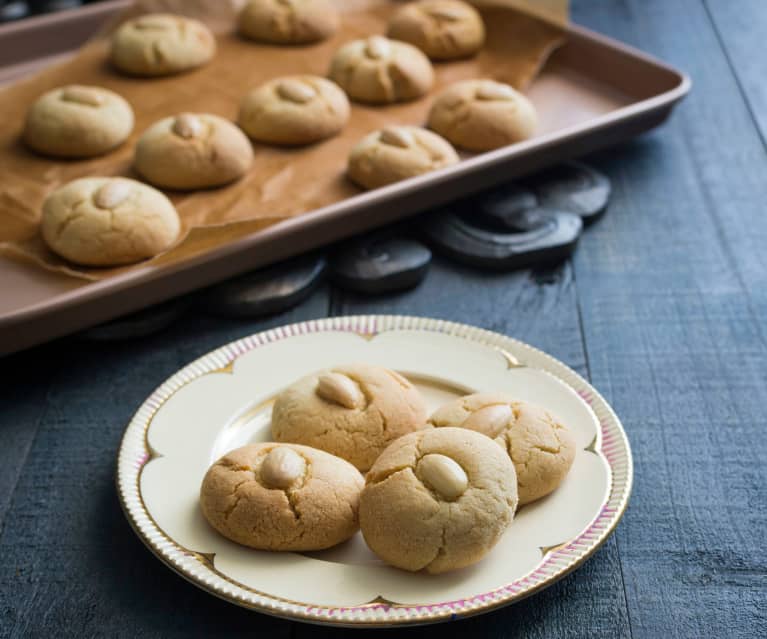 Nankhatai (Cardamom biscuits)