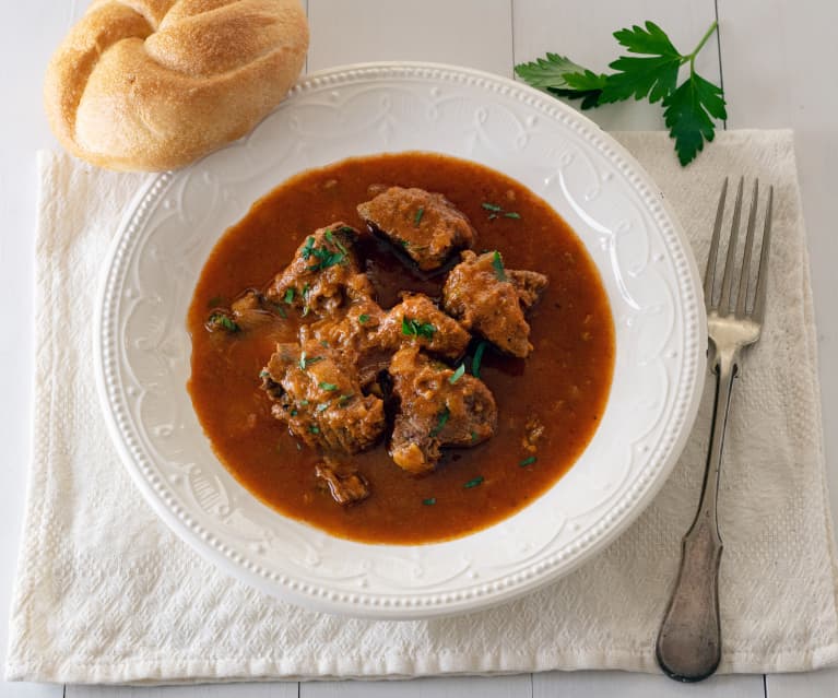 Goulasch de bœuf traditionnel autrichien