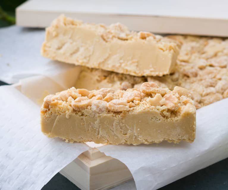 Turrón de cacahuetes - Cookidoo® – la plataforma de recetas oficial de  Thermomix®