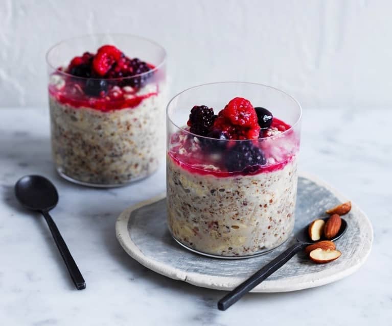 Βρώμη (overnight oats) με μήλο και αμύγδαλα