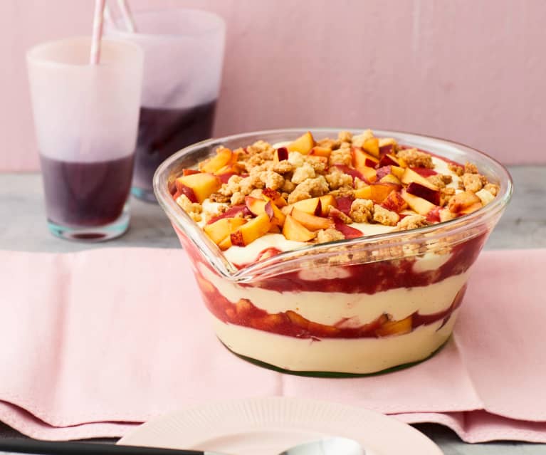 Erdbeer-Pfirsich-Trifle - Cookidoo® – the official Thermomix® recipe ...