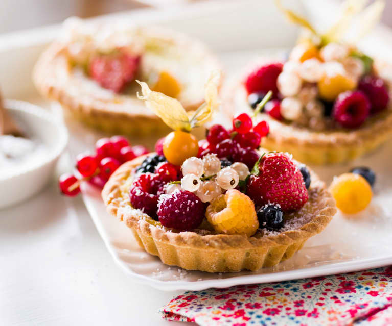 Kokostartelettes mit Rumfrüchten