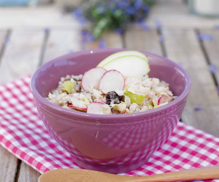 Salada de maçã com nozes