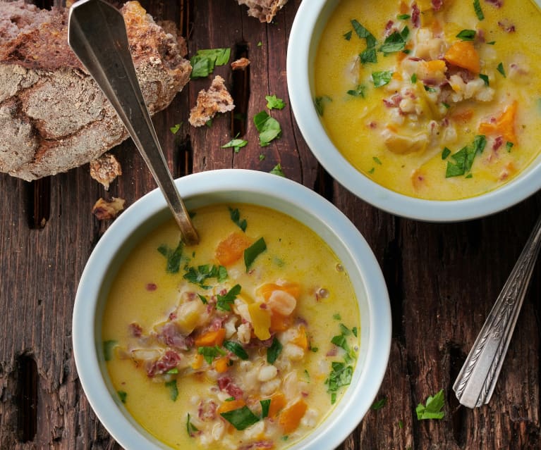 Sopa de cebada con verduras