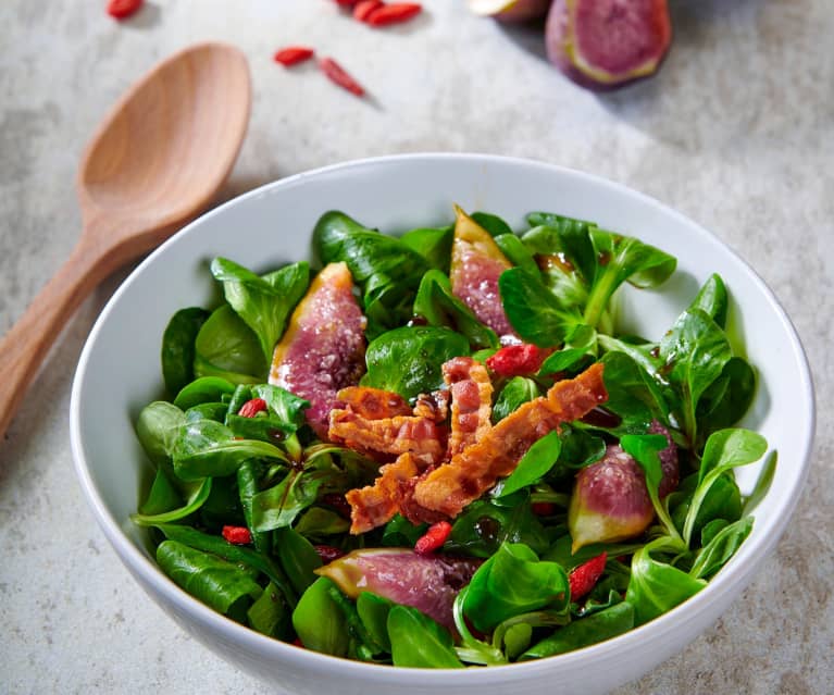 Insalata fichi, bacon e bacche di goji