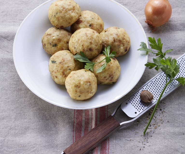 Semmelknödel - Cookidoo® – het officiële Thermomix®-receptenplatform