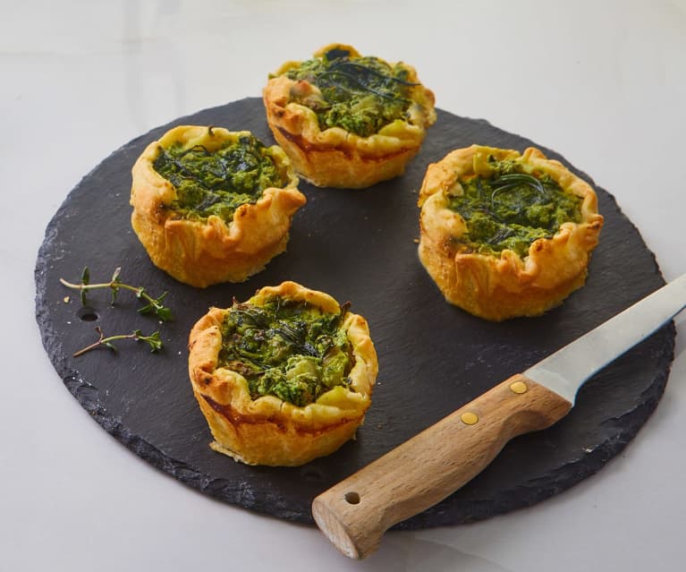 Mini quiche agretti, erbette e ricotta (senza lattosio)