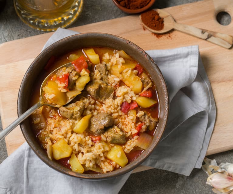 Patatas guisadas con carrilleras (Cocción lenta)