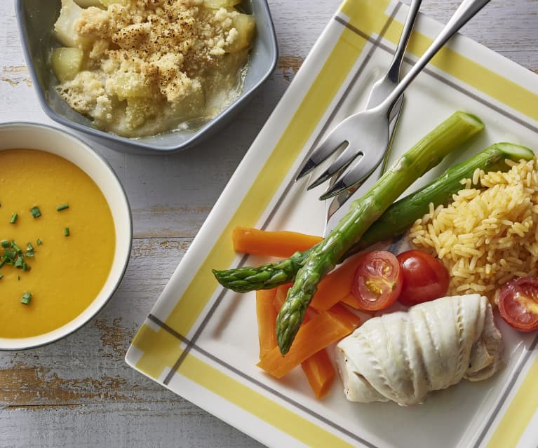 Velouté de butternut, poisson et riz aux légumes, crumble pomme-poire