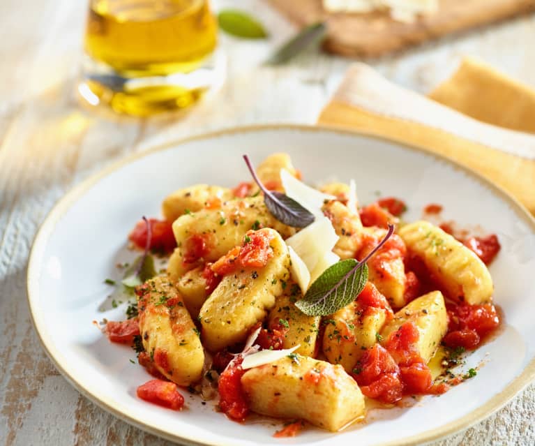 Gnocchi di patate viola con salsa al pepe rosa (per 2 persone) - Cookidoo®  – a plataforma oficial de receitas Thermomix®