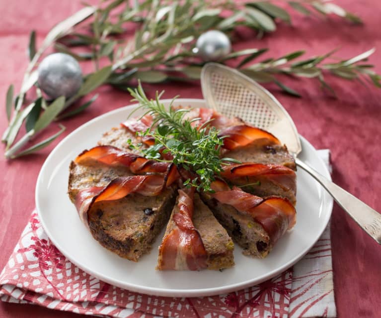 Gluten free baked bacon and cranberry stuffing