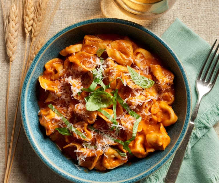 Tortellini in Tomato Cream Sauce Tortellini in Tomato Cream Sauce