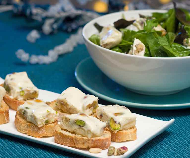 Turrón de camembert con frutos secos Turrón de camembert con frutos secos