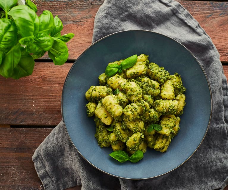 Ricetta gnocchi di patate al pesto di pomodorini secchi