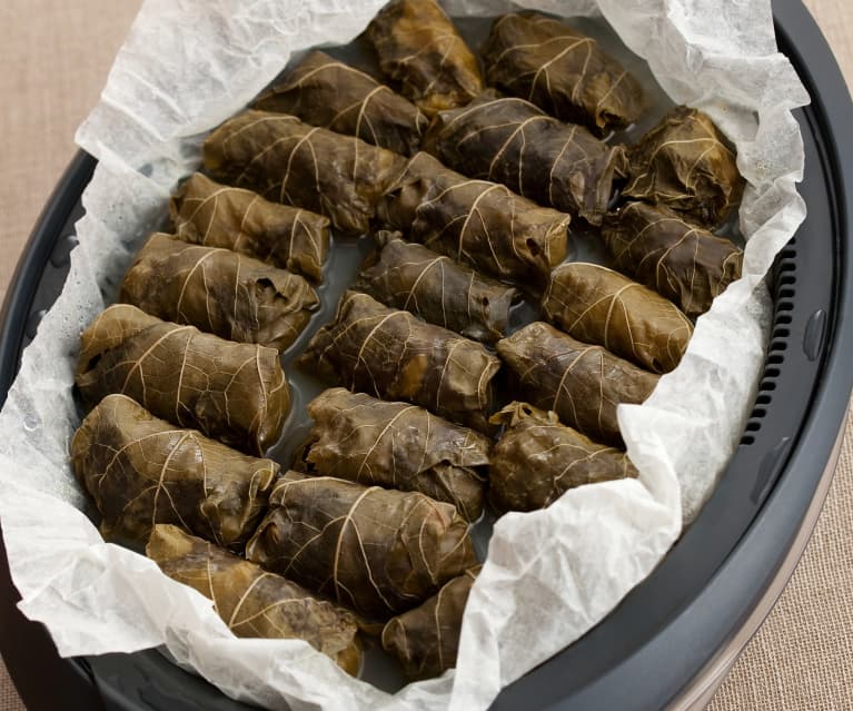 Hojas de parra rellenas de arroz (dolmas) - Cookidoo® – la plataforma de  recetas oficial de Thermomix®