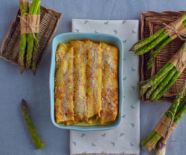 Crêpes agli asparagi e salmone