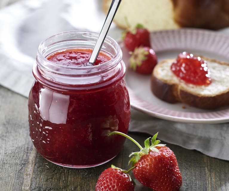 Mermelada casera de fresas y arándanos - Recetas Thermomix