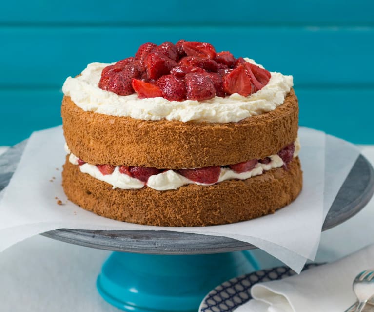 Champagne and Raspberries Cake - My Cake School