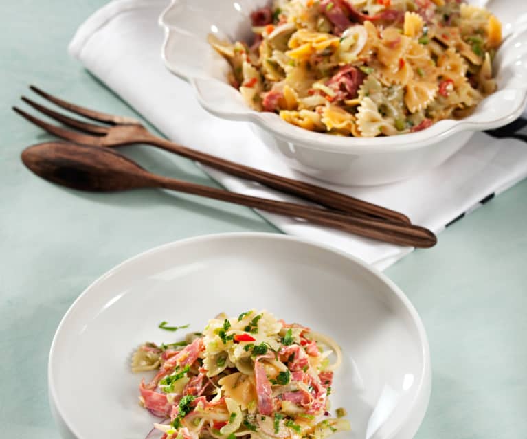 Ensalada de pasta con salchichón