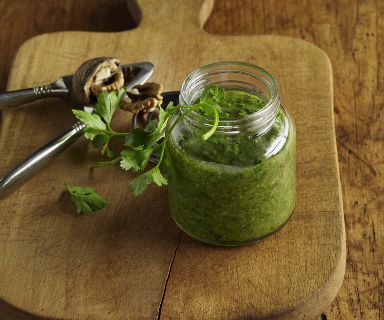 Petersil-Walnuss-Pesto