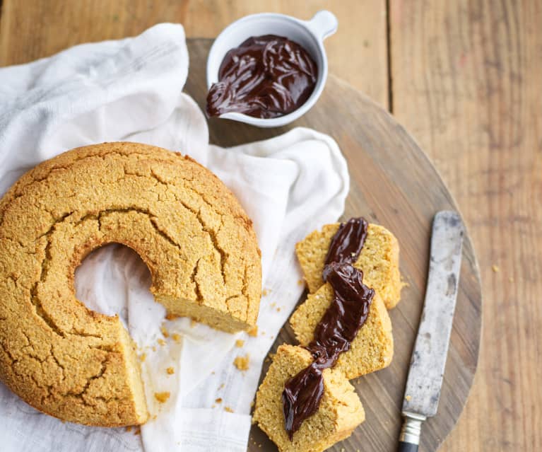 Bolo de cenoura e laranja com cobertura de chocolate - Cookidoo® – the  official Thermomix® recipe platform