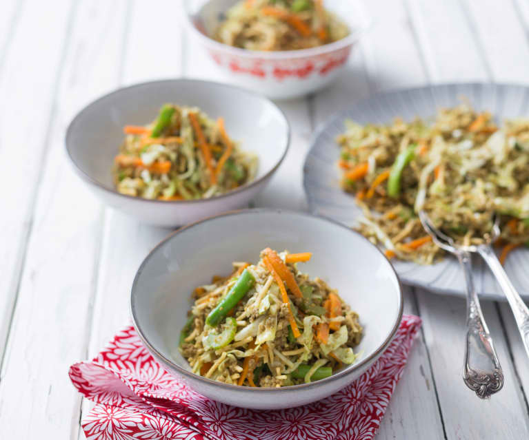 Curried beef and noodles (Aussie chow mein)