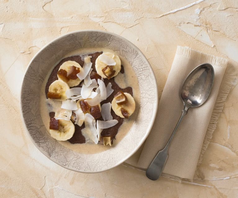 Coconut and cinnamon teff porridge