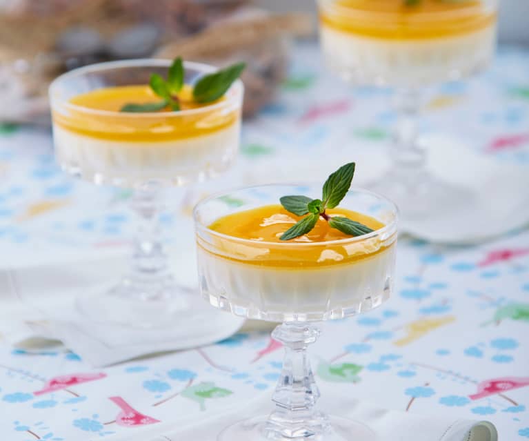 Pannacotta con salsa de mango