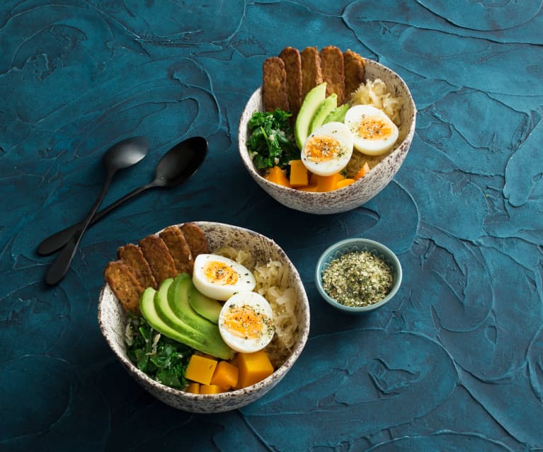 Pumpkin, kale and tempeh breakfast bowl