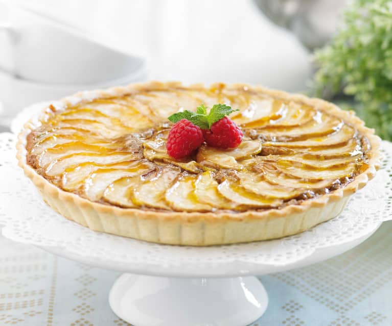 Tarte de amêndoa, framboesa e pera